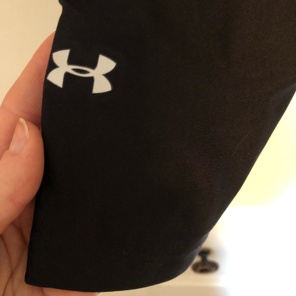 Under armour compression cropped leggings - Picture 2 of 3
